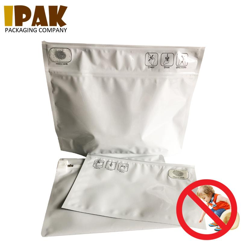 Child Resistant Bag 3 (3)